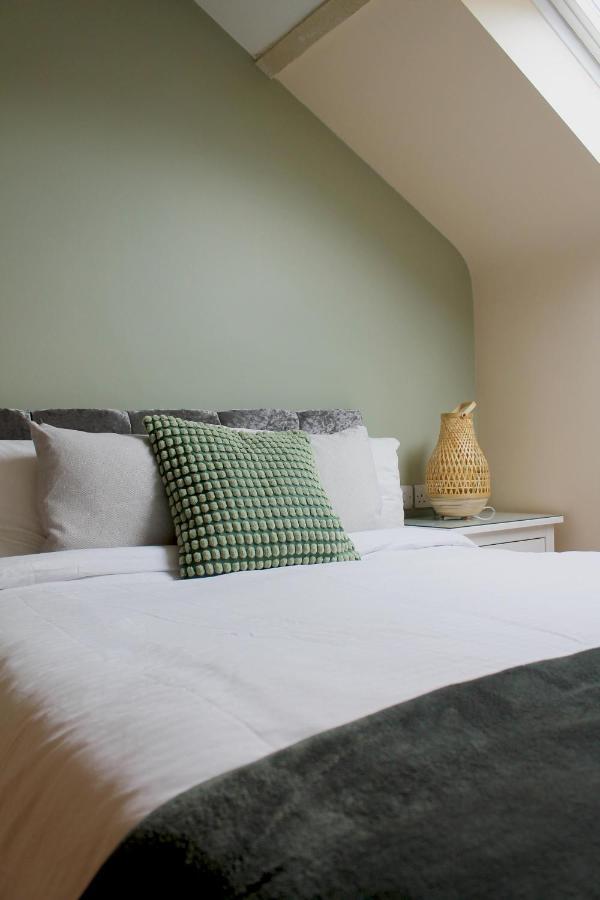 Charming 1-Bed Loft In Caerleon Apartment Нюпорт Екстериор снимка